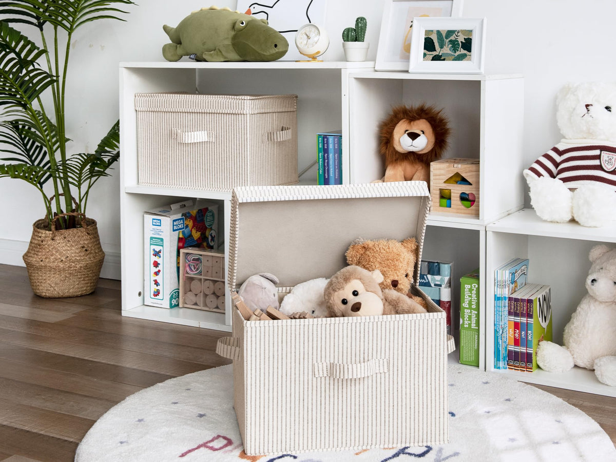 StorageWorks collapsible design, ready for compact storage when not in use.