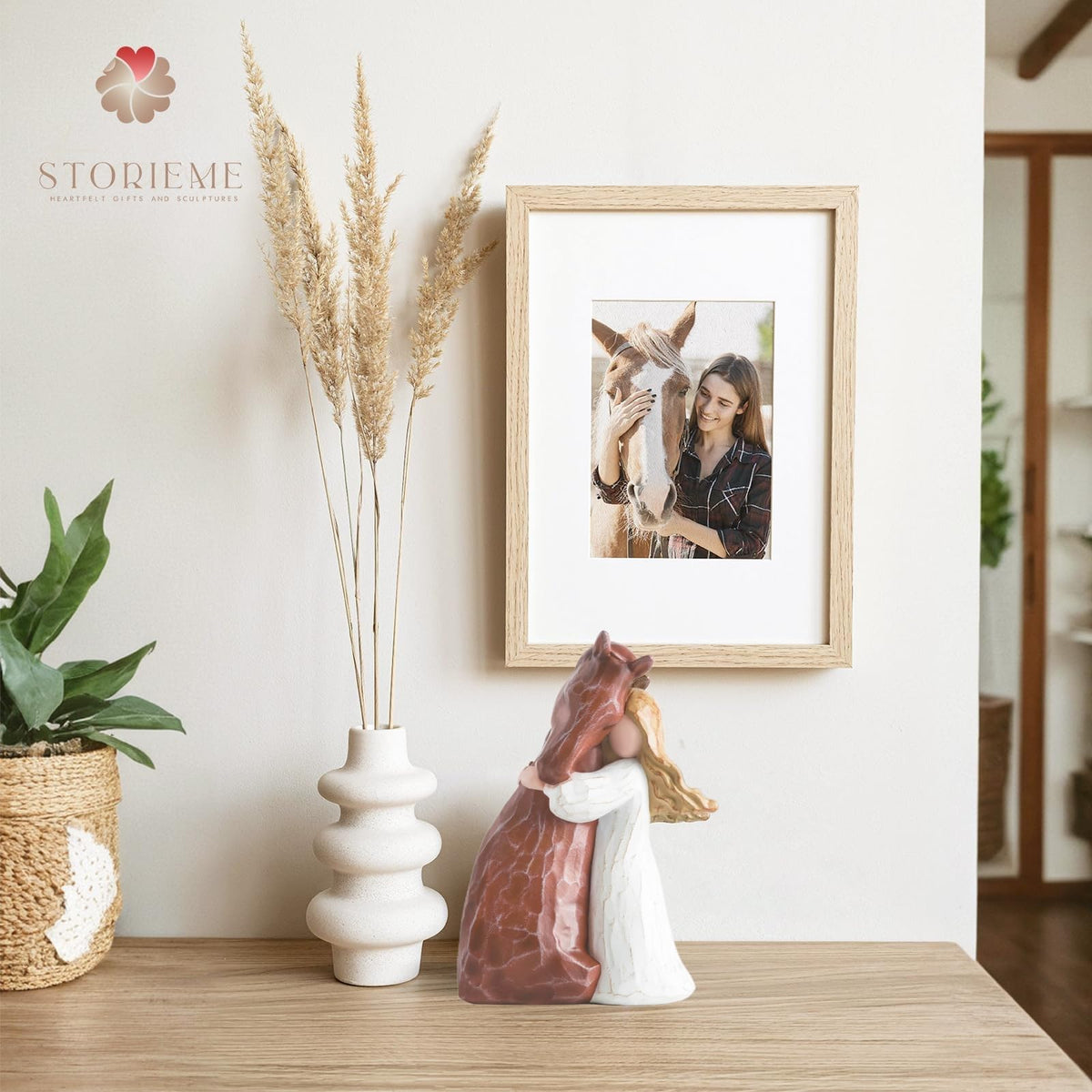 Storieme equine gift for women, ideal for granddaughters and friends.