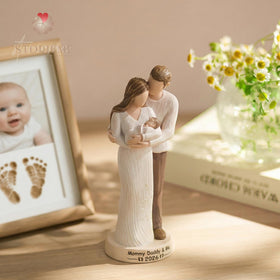 Storieme nursery-shelf ornament fits in a cozy family space.