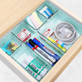 StorMiracle clear trays with non-slip bottoms prevent drawer movement.