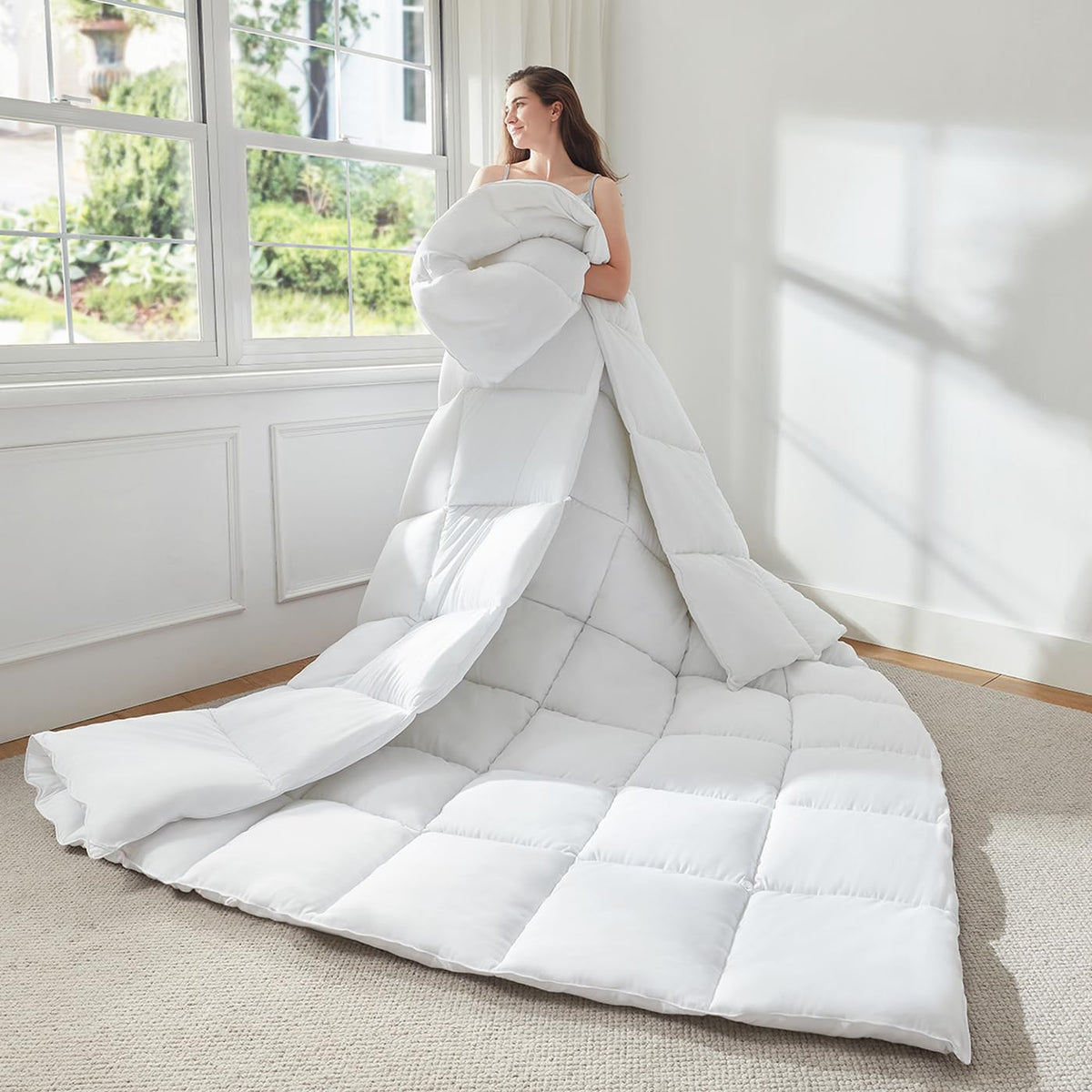STWIENER feather-like down filling delivers fluffy warmth without heaviness