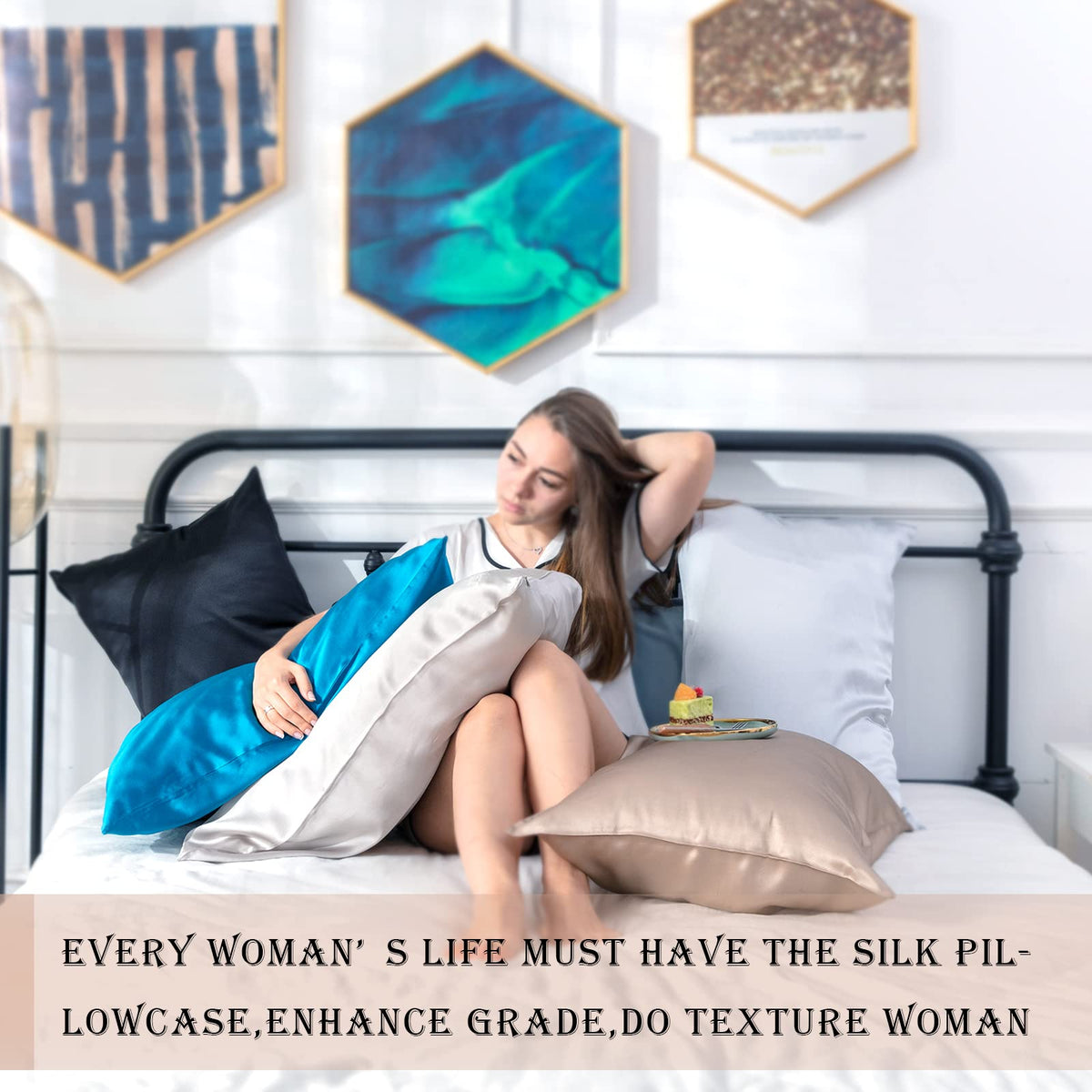 Suatien ivory silk pillowcase showcases luxurious texture.