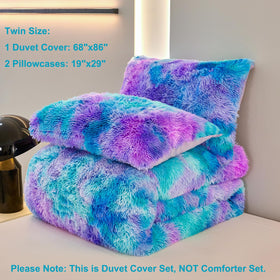 SUCSES gift-ready bedding set adds vibrant style to a kid or teen room.