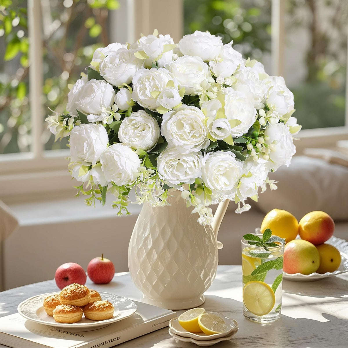 SugarHuLu wedding decor peonies add refined charm to reception