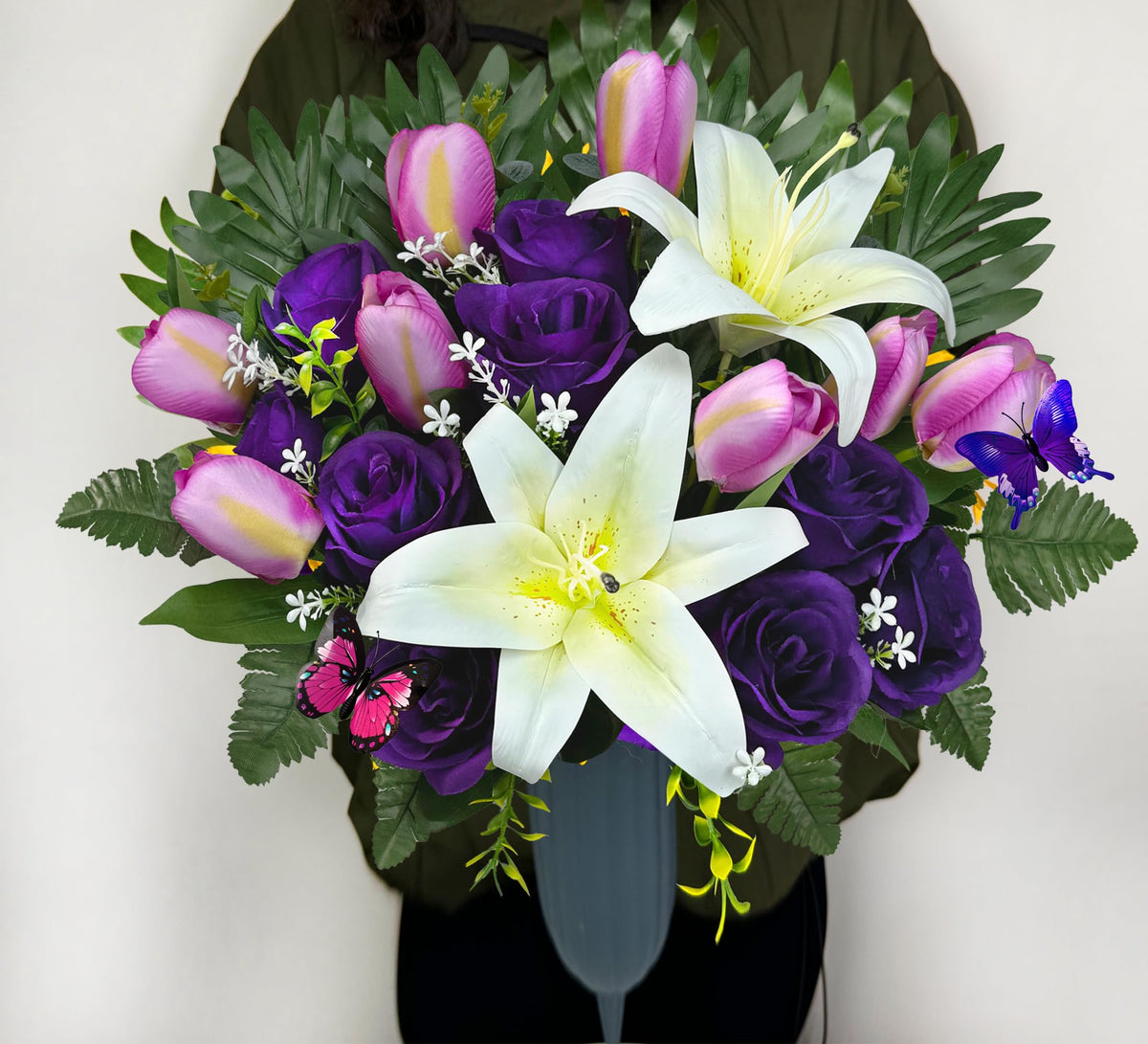 SUHOOKOO long-lasting, low-maintenance cemetery flowers for outdoor use.