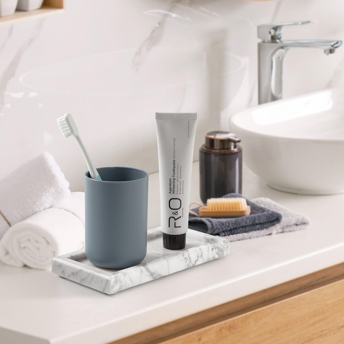 Sumlus tray jewelry display shows versatile organization beside the bed.