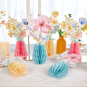 SUNBEAUTY mint ribbon accents provide a fresh finishing touch to tables.