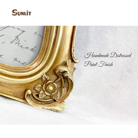 Sunlit Vintage Frame blends with antique and shabby chic decor styles.