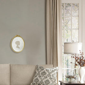 Sunlit Vintage Frame gift-ready design makes a thoughtful present for special occasions.