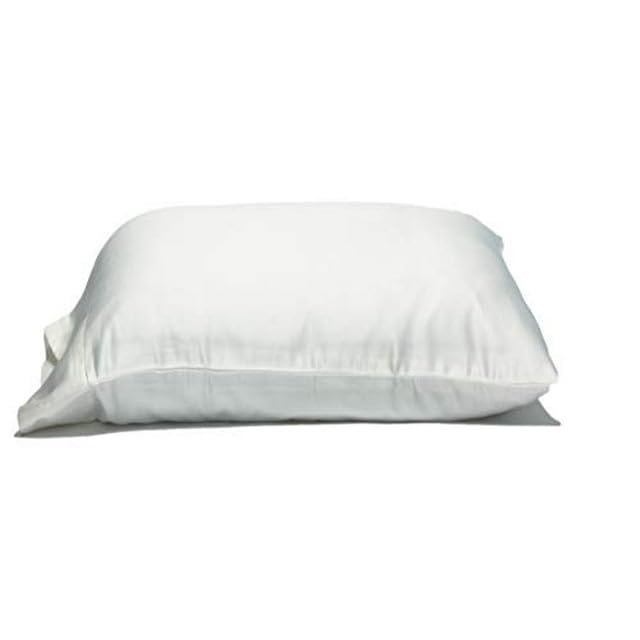 SuperGiantXL Pillowcase in 25-inch width fits oversized pillows neatly.