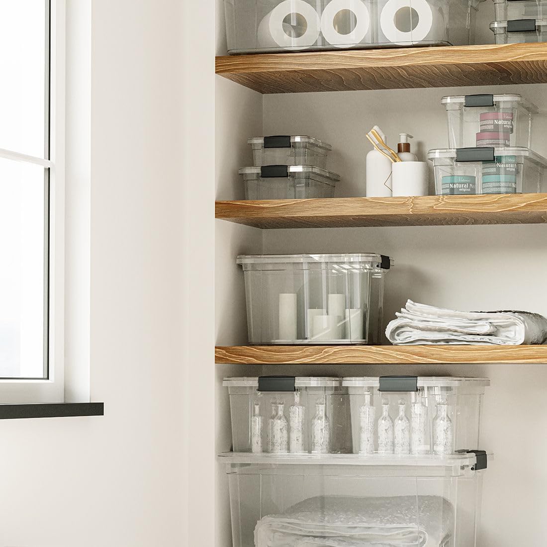 Superio office storage bin keeps desks tidy and accessible.