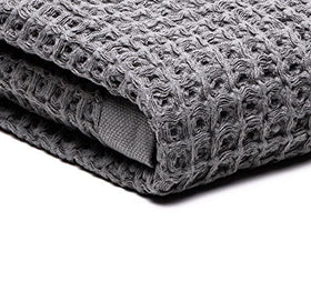 SUTERA Silverthread luxury towel ready for gifting or everyday indulgence.