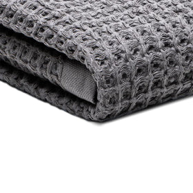 SUTERA Silverthread waffle towel California 31x57 close-up shows fabric and size for bathroom use.