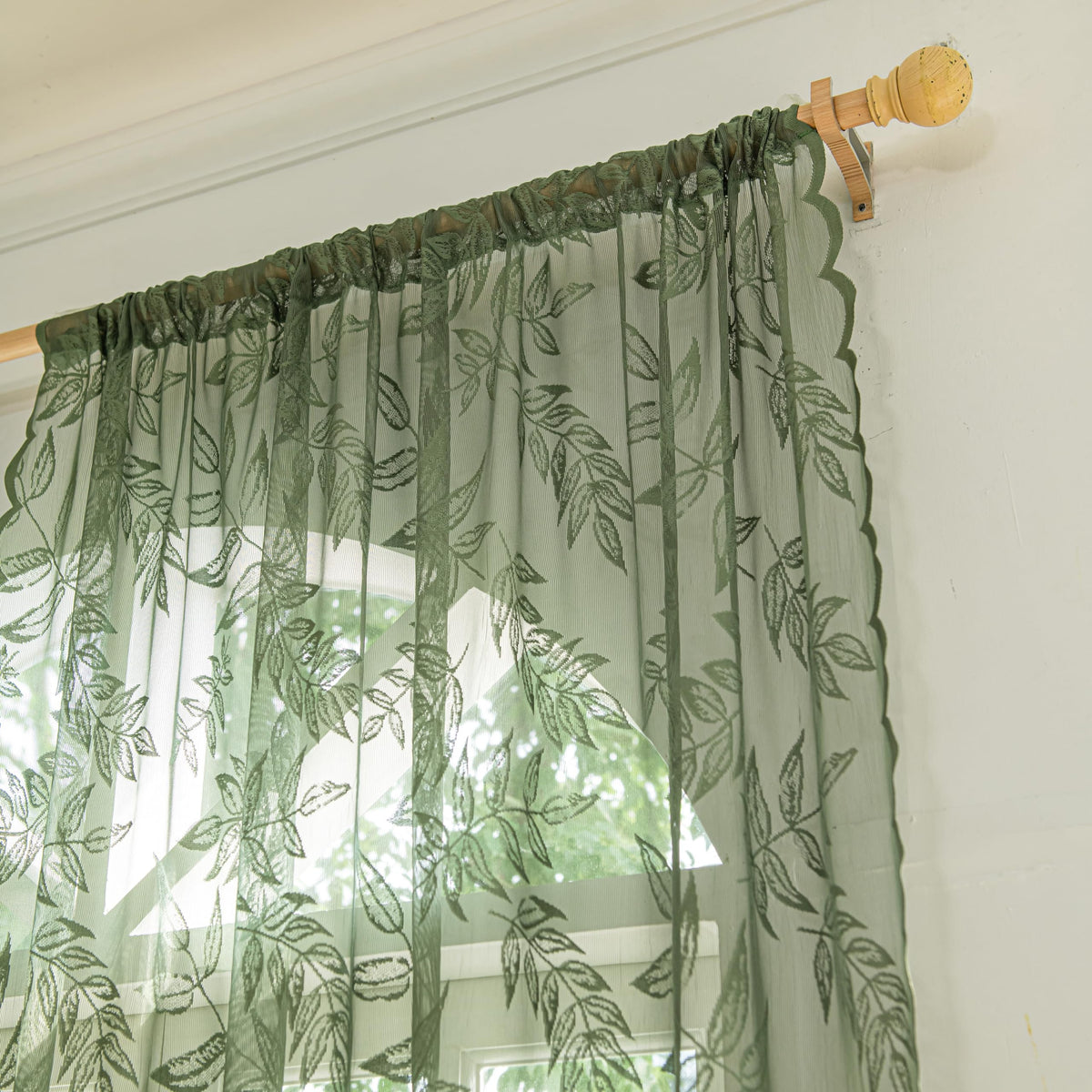 Sutuo Home sheer curtains filter sunlight while keeping privacy.