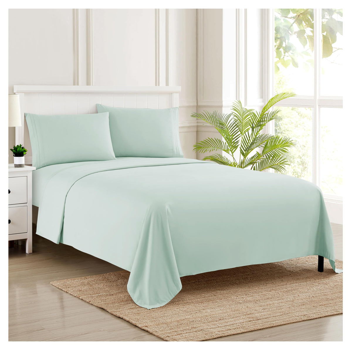 Sweet Home Collection flat sheet (1800TC) in queen size for luxurious softness.