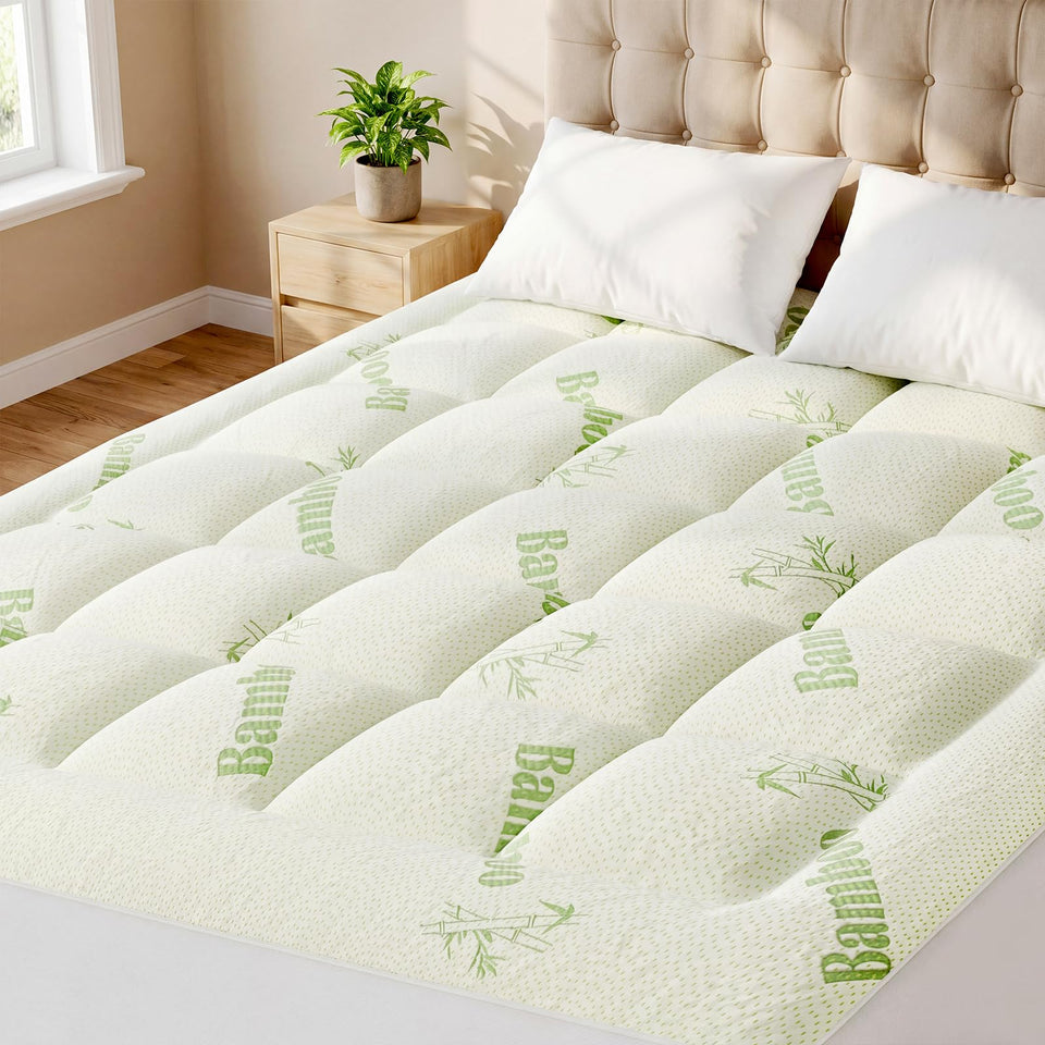 Sweetcrispy Ultra Soft topper close-up fabric showing bamboo viscose softness for skin-friendly comfort