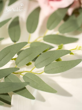 SWNAWE silk-leaved ruscus 21in spray adds lifelike fullness to bouquets