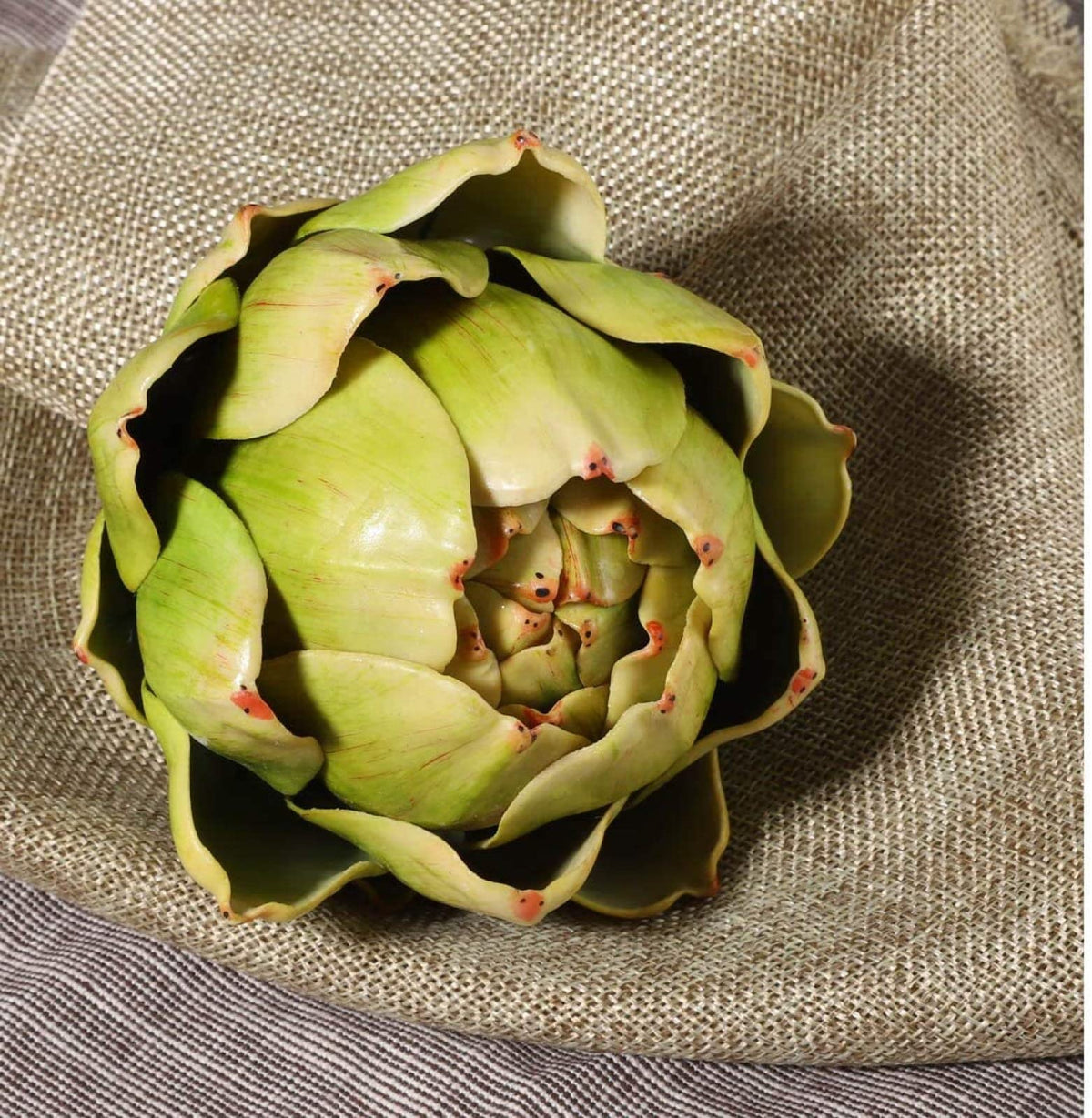Sxowihz artichoke living room decor for stylish shelves and corners.