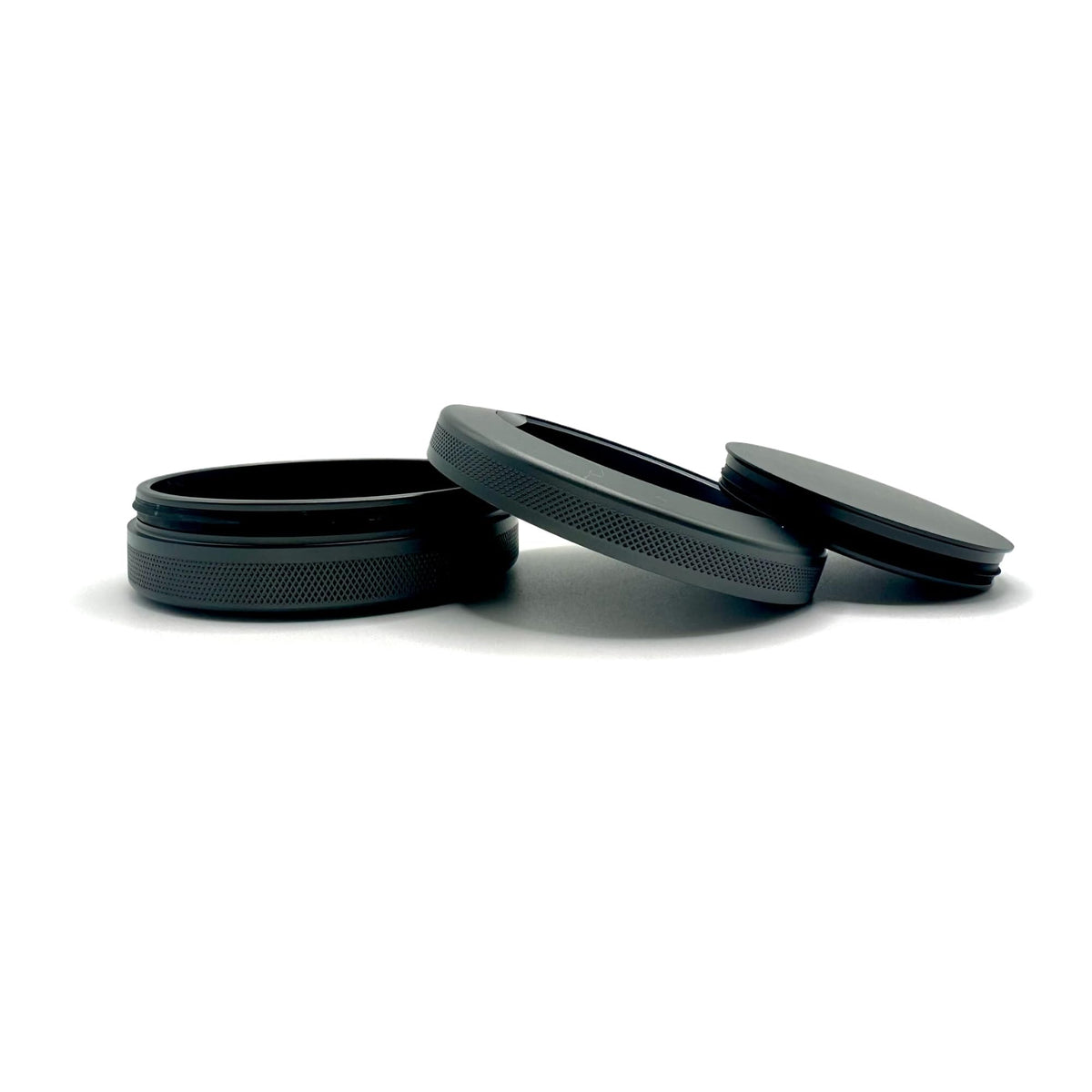 Syn Tin 3.0 metal can closed portable vault keeps contents secure during travel.