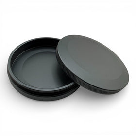 Syn Tin Solo knurled-grip detail enables quick, confident access.