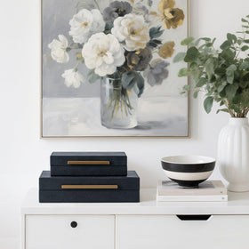 SYYSY nesting boxes showcase black shagreen exterior on a coffee table display.