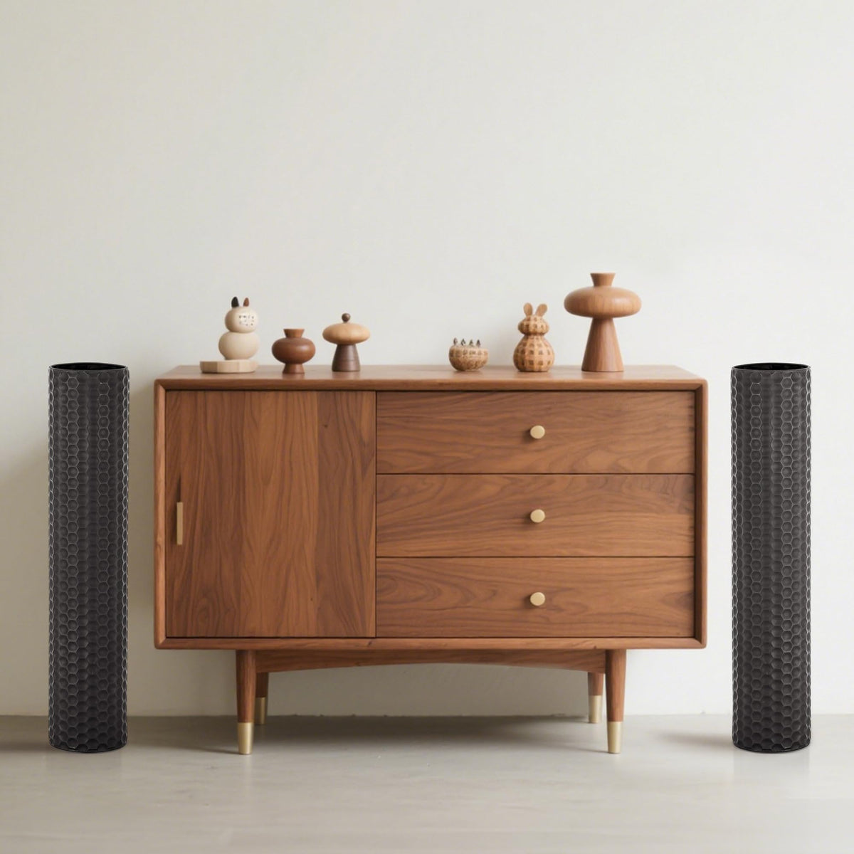 Sziqiqi honeycomb texture close-up reveals premium matte finish for modern rooms.