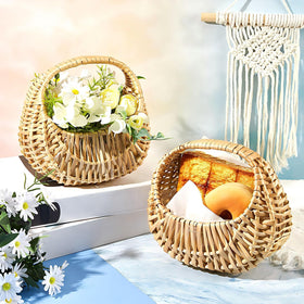 Taiyin natural straw color basket suitable for garden storage and gift display.