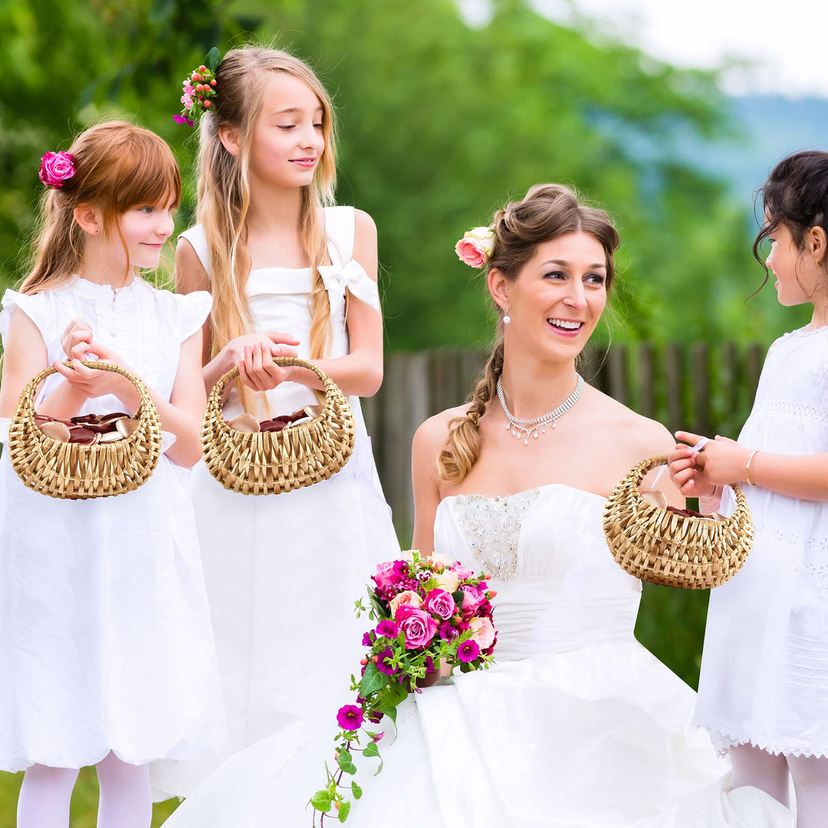 Taiyin gift-ready basket ideas for sisters and friends with rustic charm.
