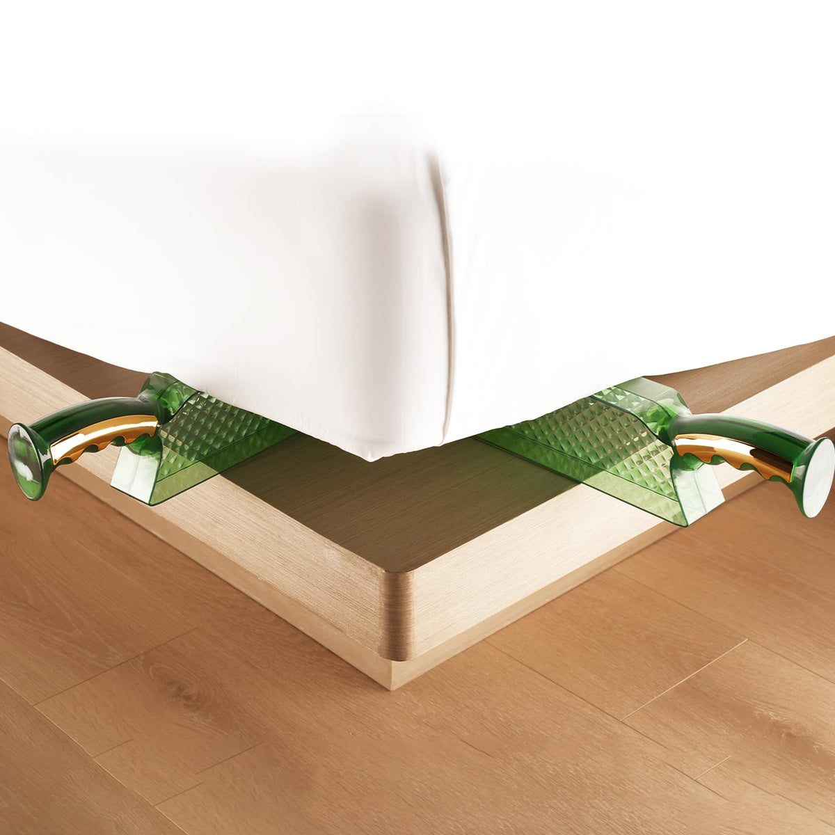 Tantea mattress lifter wedge under mattress enables easy single-person bed making.