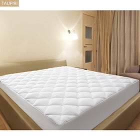 Taupiri King Quilted Mattress Pad Cover easy-care design simplifies washing and maintenance.