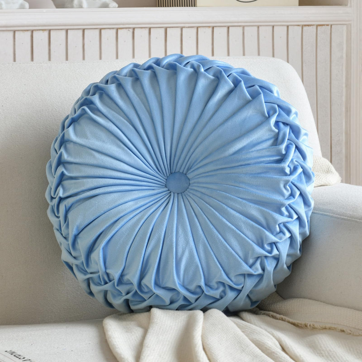 Gift-ready Teieas velvet round pillow in light blue