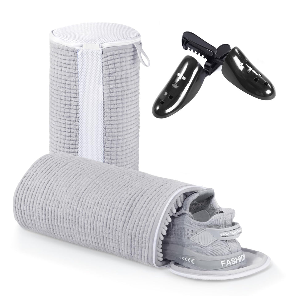 Teletrogy 360-wrap shoe bag protects sneakers during machine washing.
