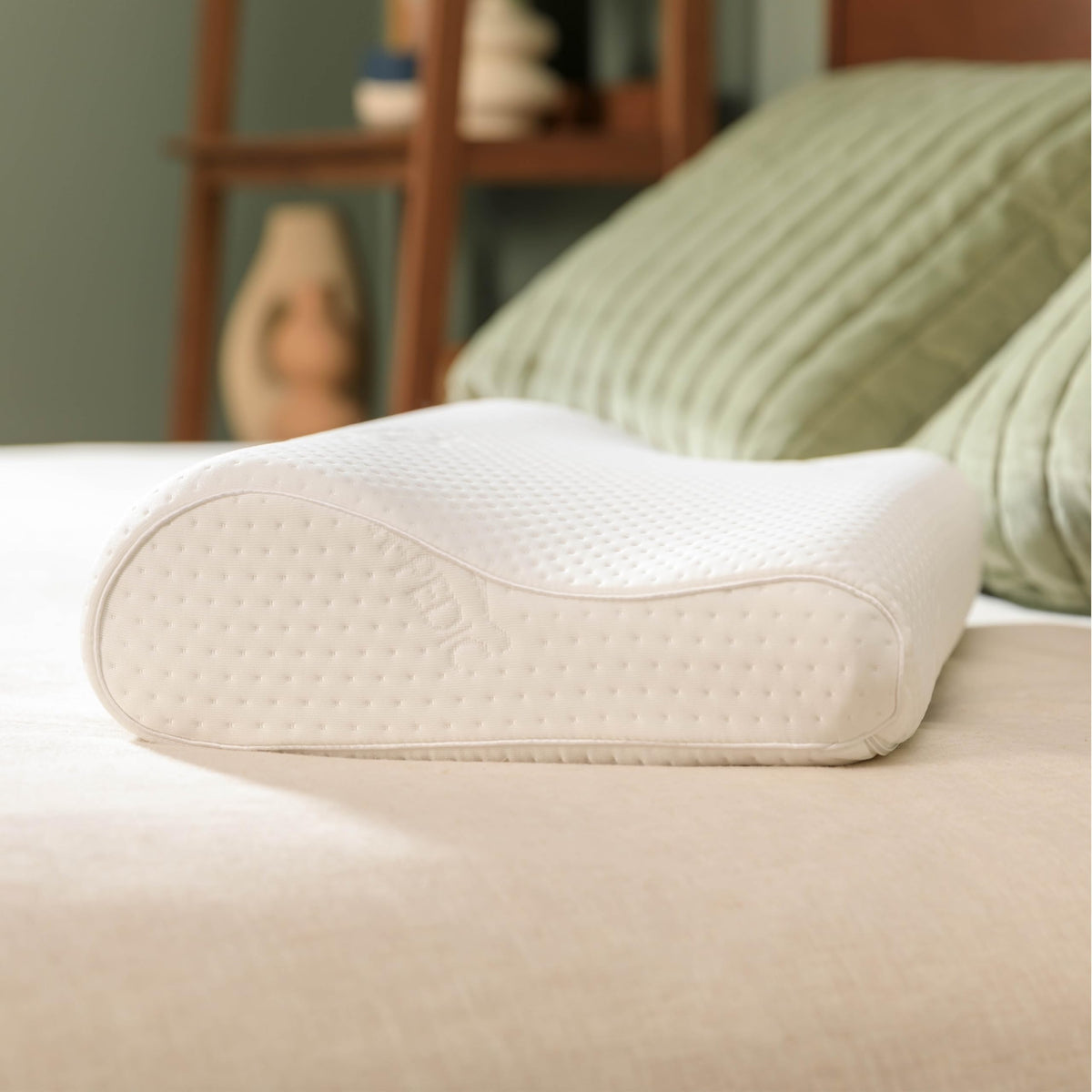 Tempur-Pedic TEMPUR-Ergo Neck Pillow front view showing neck support for back sleepers.