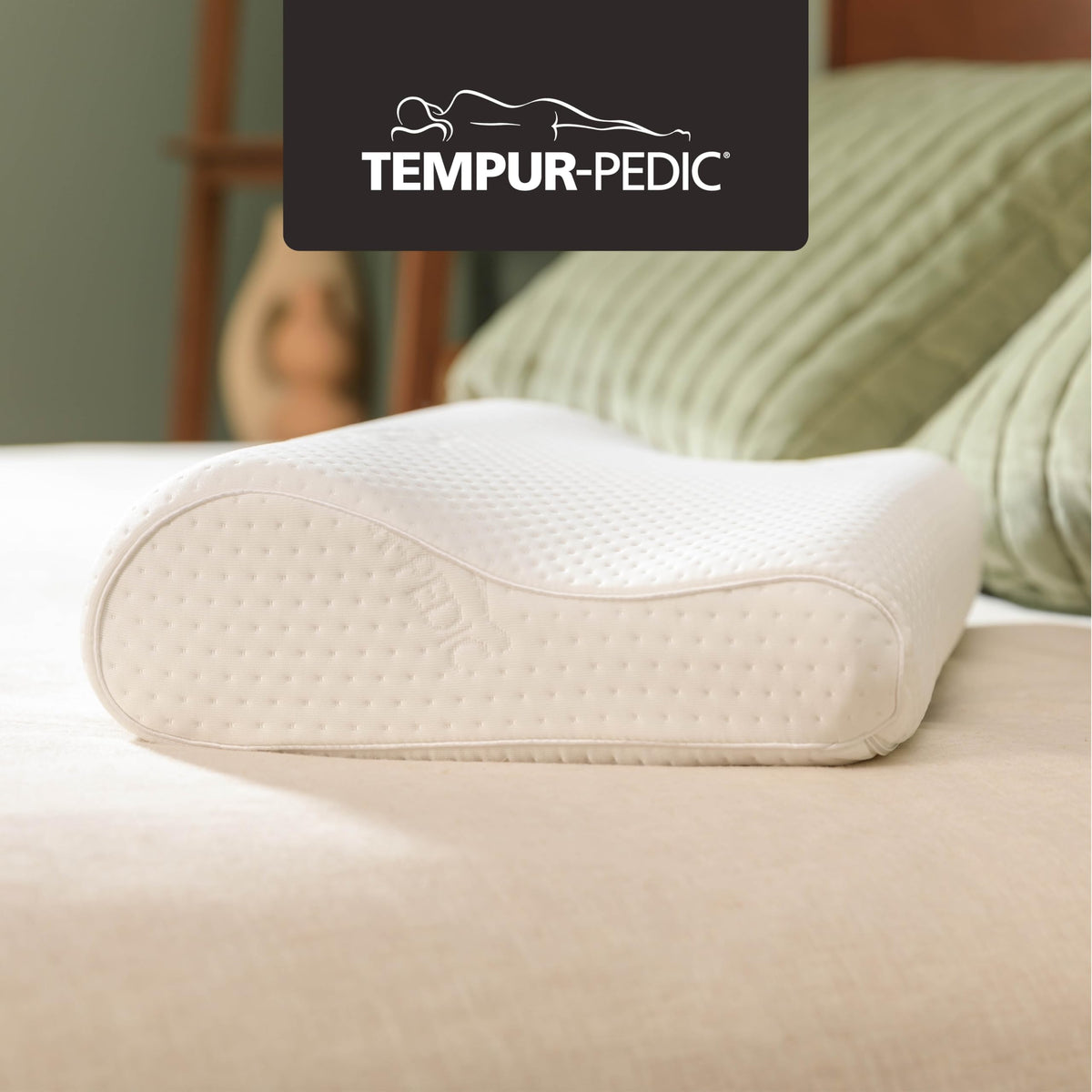 Tempur-Pedic Ergo Neck Pillow side view showing shoulder alignment.