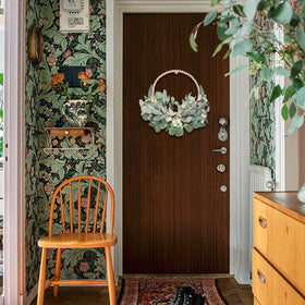 TEMPUS greenery texture wreath highlighting lifelike eucalyptus leaves