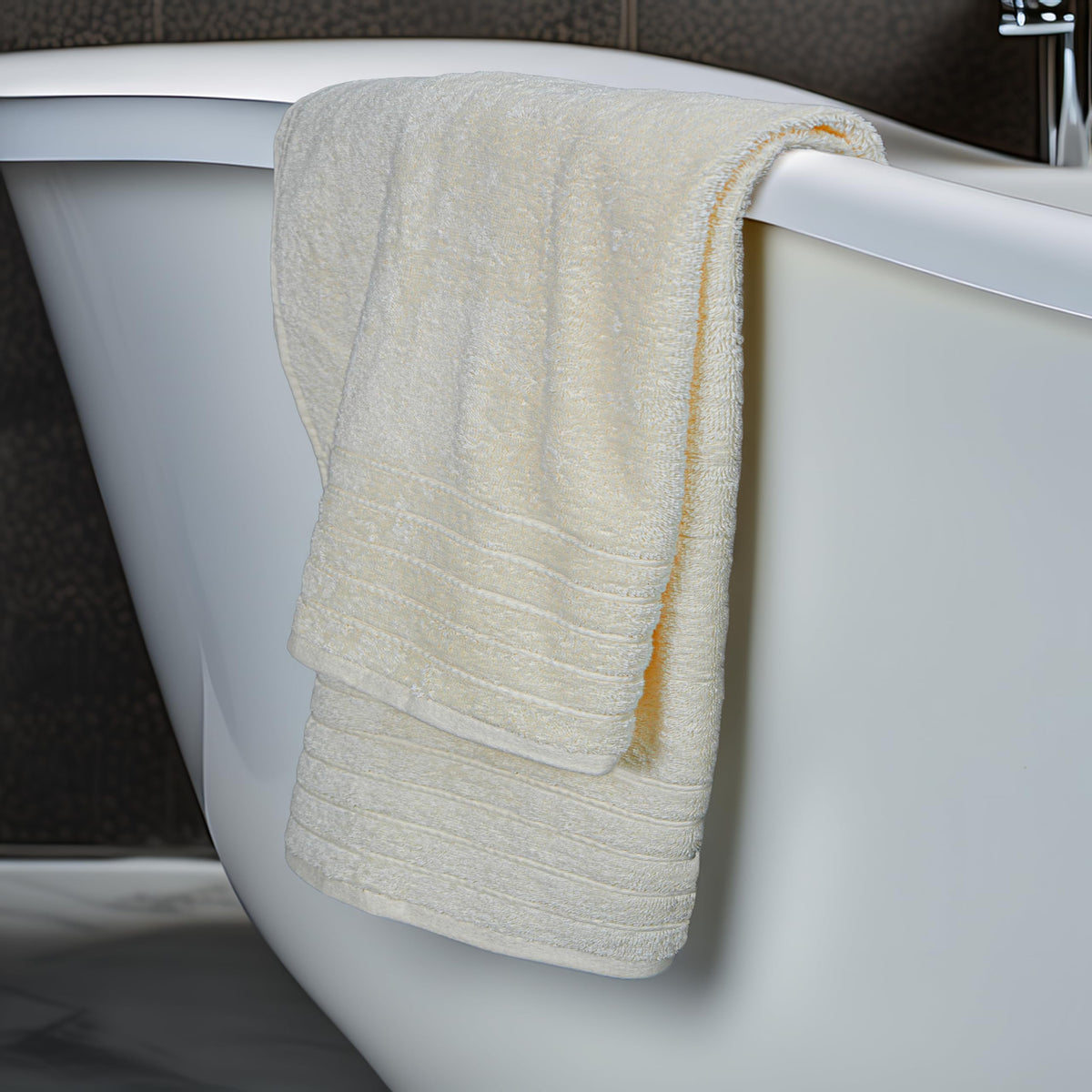 Tens Towels quick-dry bath sheet material for fast moisture removal.