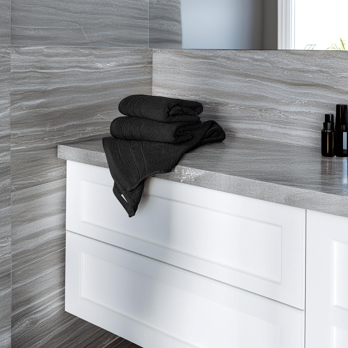 Tens Towels close-up shows 100% cotton fibers for luxury feel.