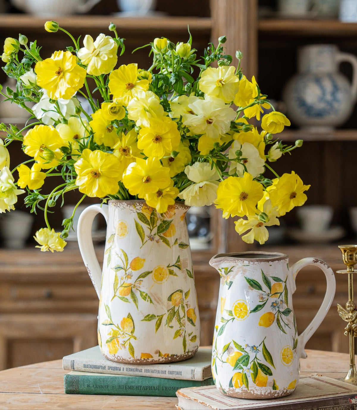 Teweiqi lemon vase close-up shows green floral pattern for elegant decor