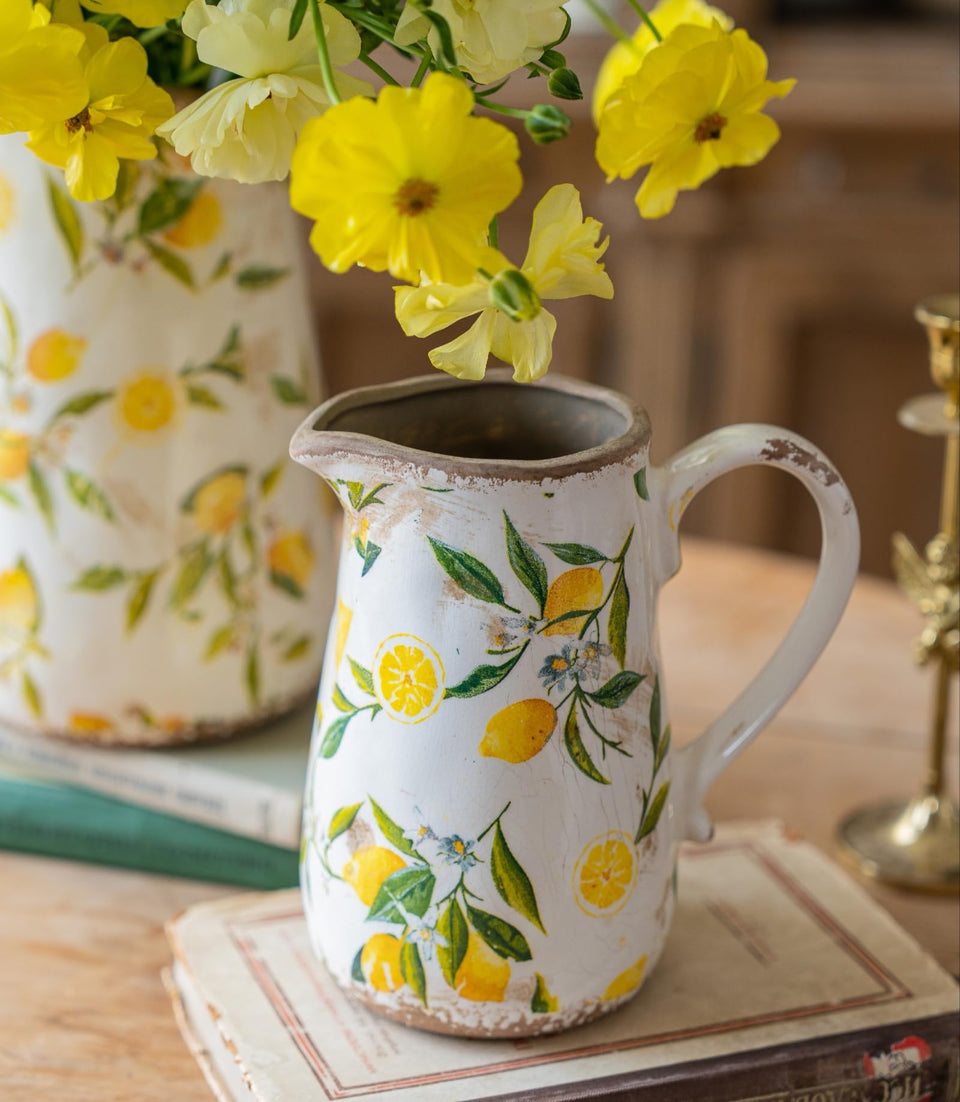 Teweiqi vintage lemon vase with handle enhances living room centerpiece