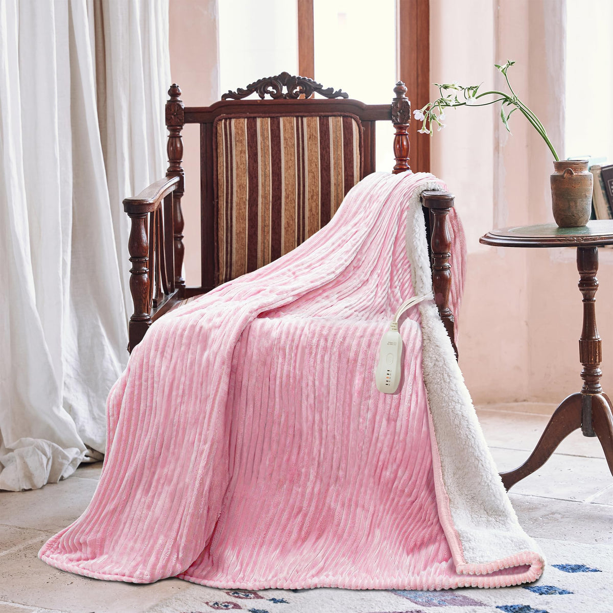 Texciting heated blanket with ultra-soft material for comfort.