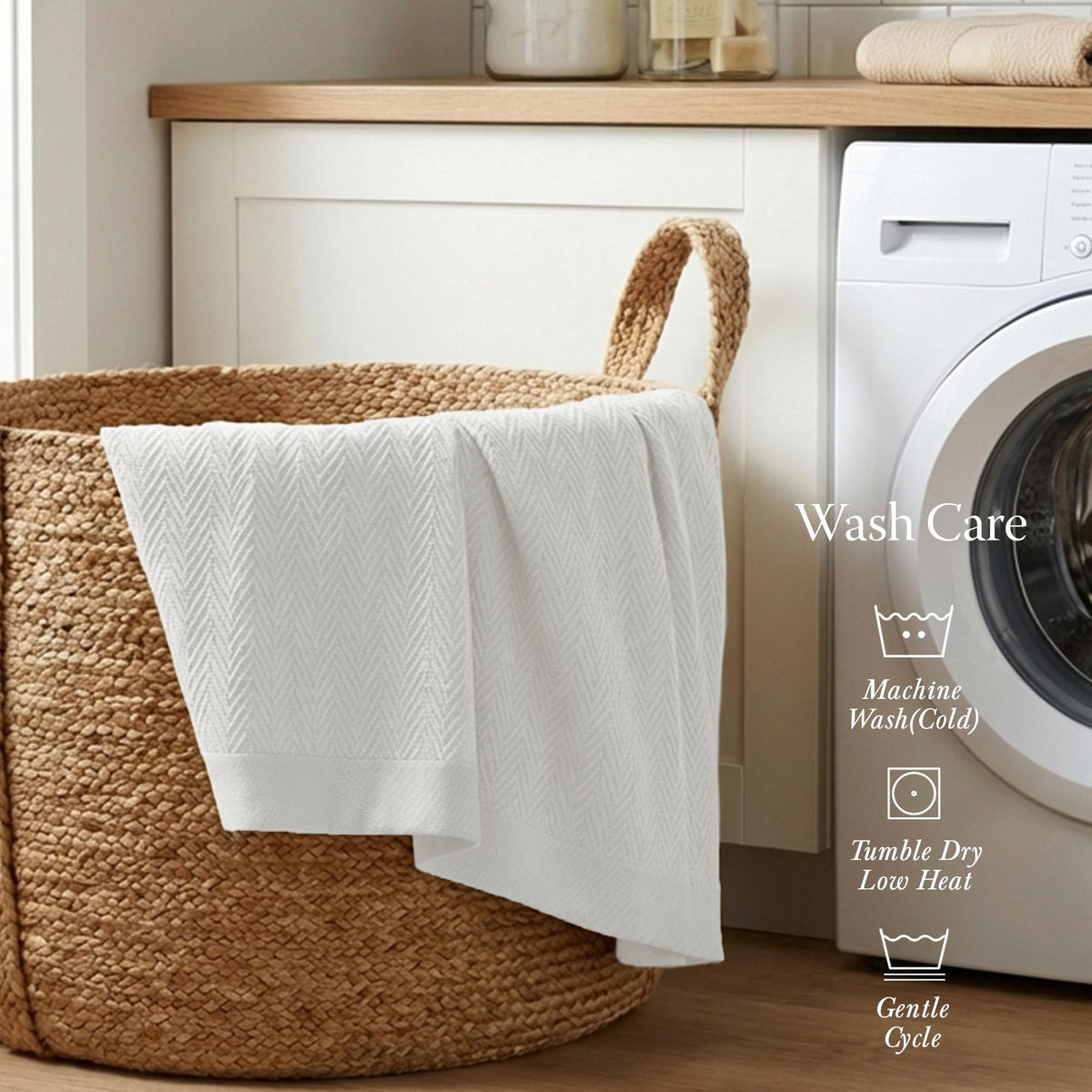 Threadmill easy-care cotton blanket stays soft after machine washing and tumble drying.