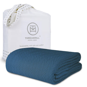 Threadmill luxury cotton king-size blanket closeup of herringbone weave for warmth