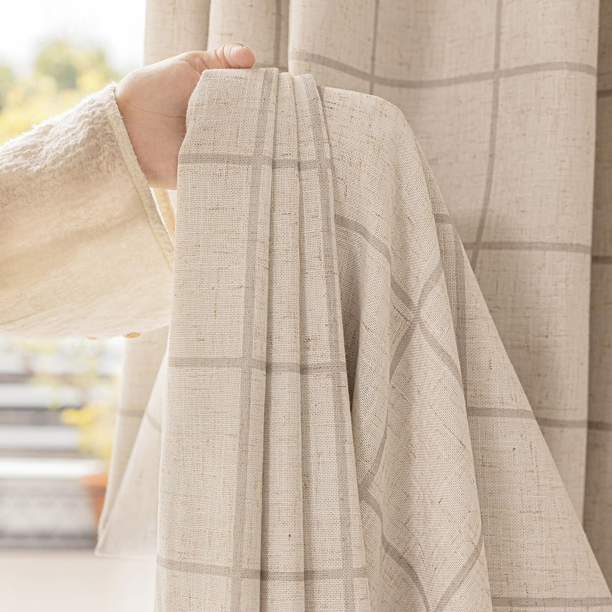 Three Girls easy-care curtains resist fading and stay pristine with machine wash