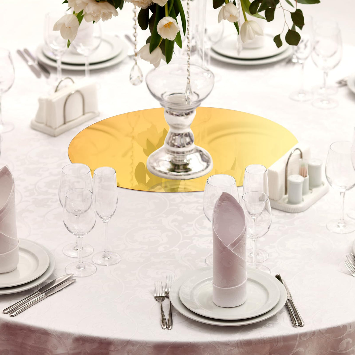Thyle durable acrylic mirror set supports party and wedding decor.