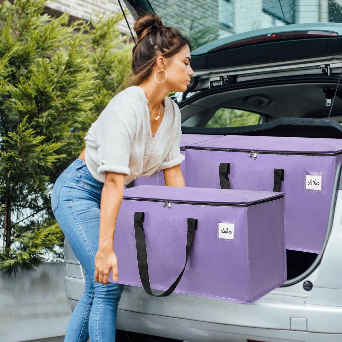 TIIOCTI zip-and-closure keeps items secure for travel or relocation