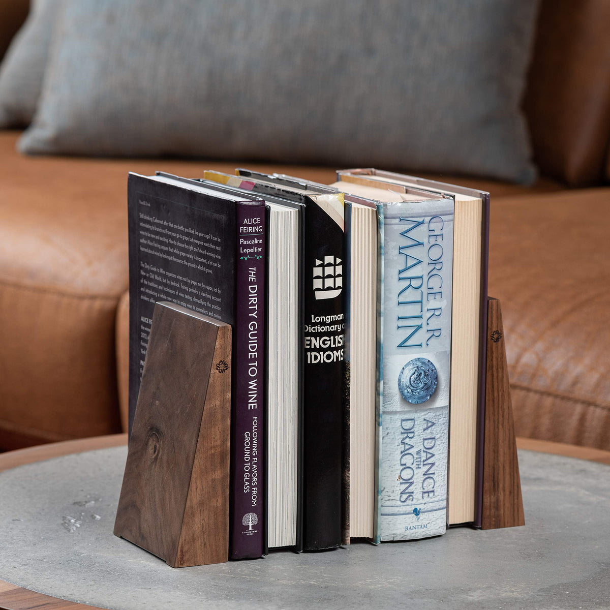 TILISMA compact base size fits most shelves without crowding