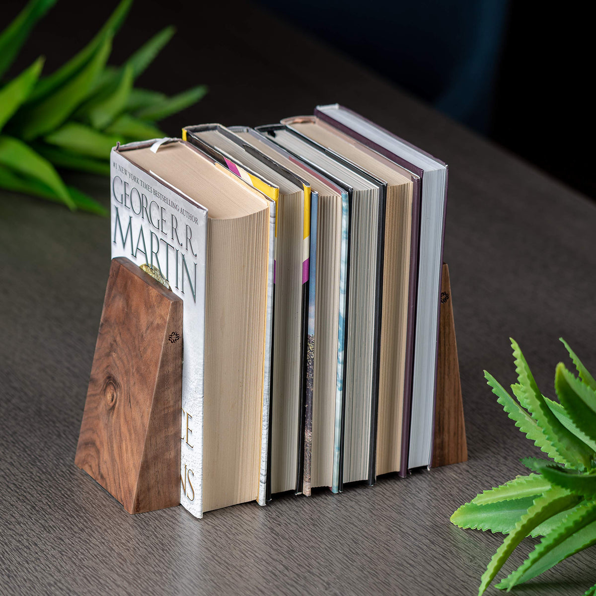 TILISMA bookends triangular non-slip design prevents tipping