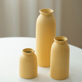 TINCTOTNIC Ceramic Vase Set-3 large vase suitable for lush stems and bold displays.