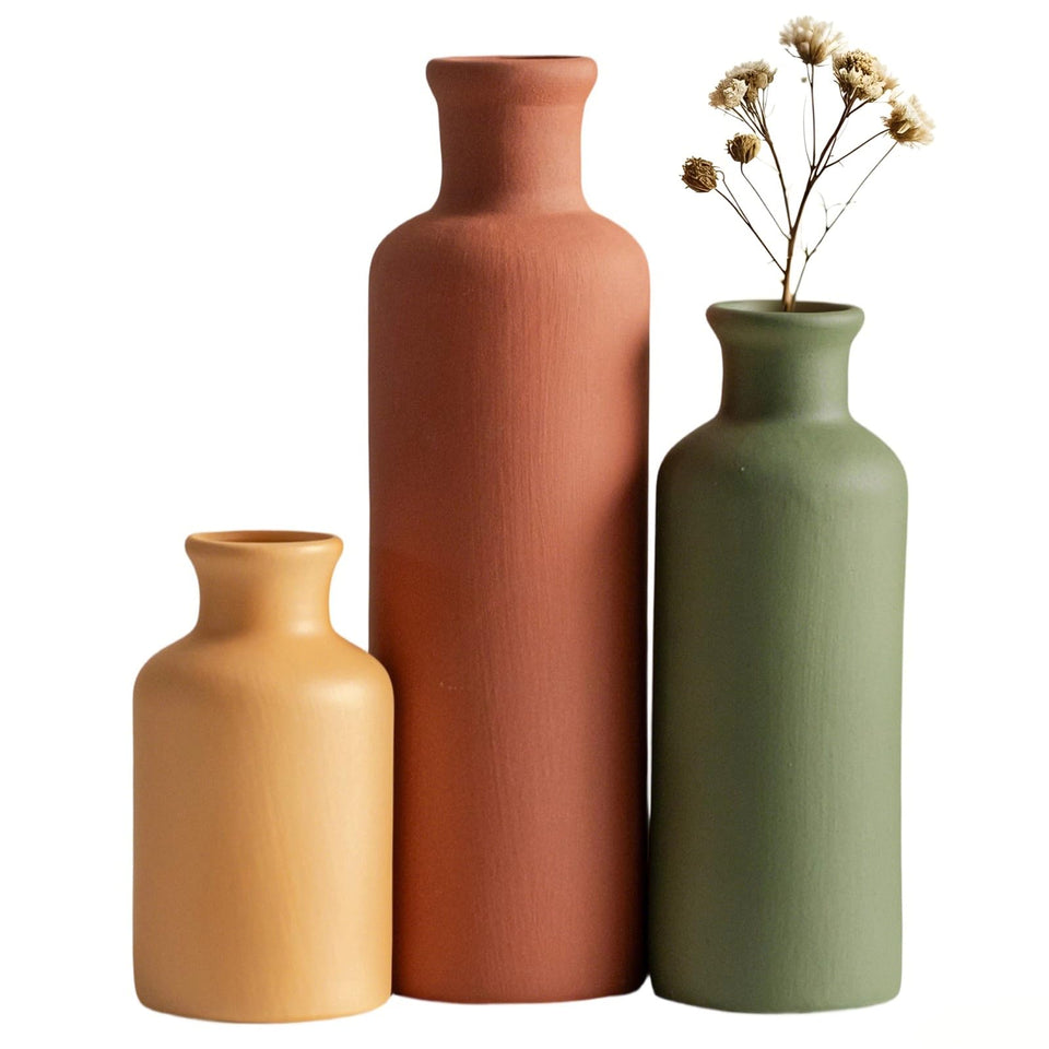TINCTOTNIC modern ceramic vase set on mantel showcases neutral decor and sculptural balance.