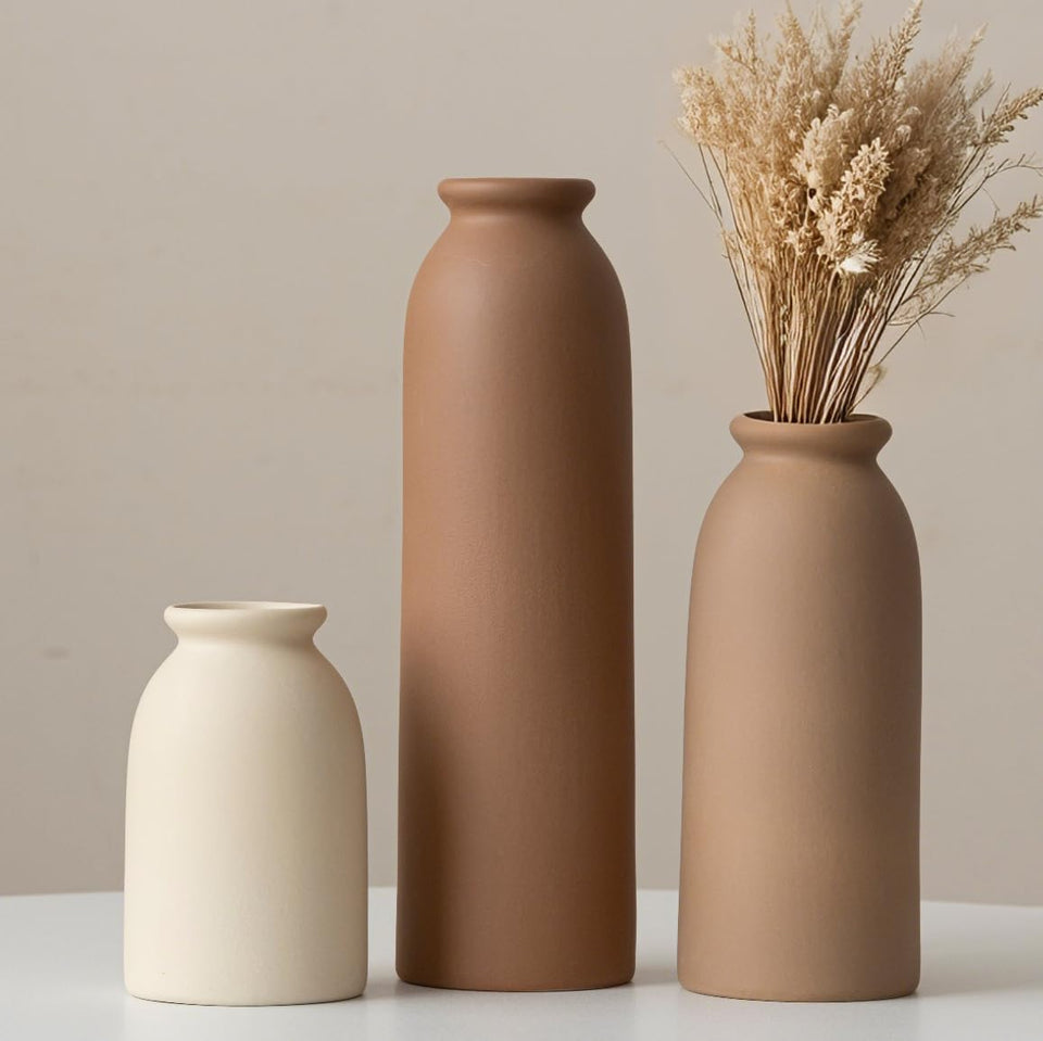 TINCTOTNIC three-piece vase set in Nordic white for versatile centerpieces.